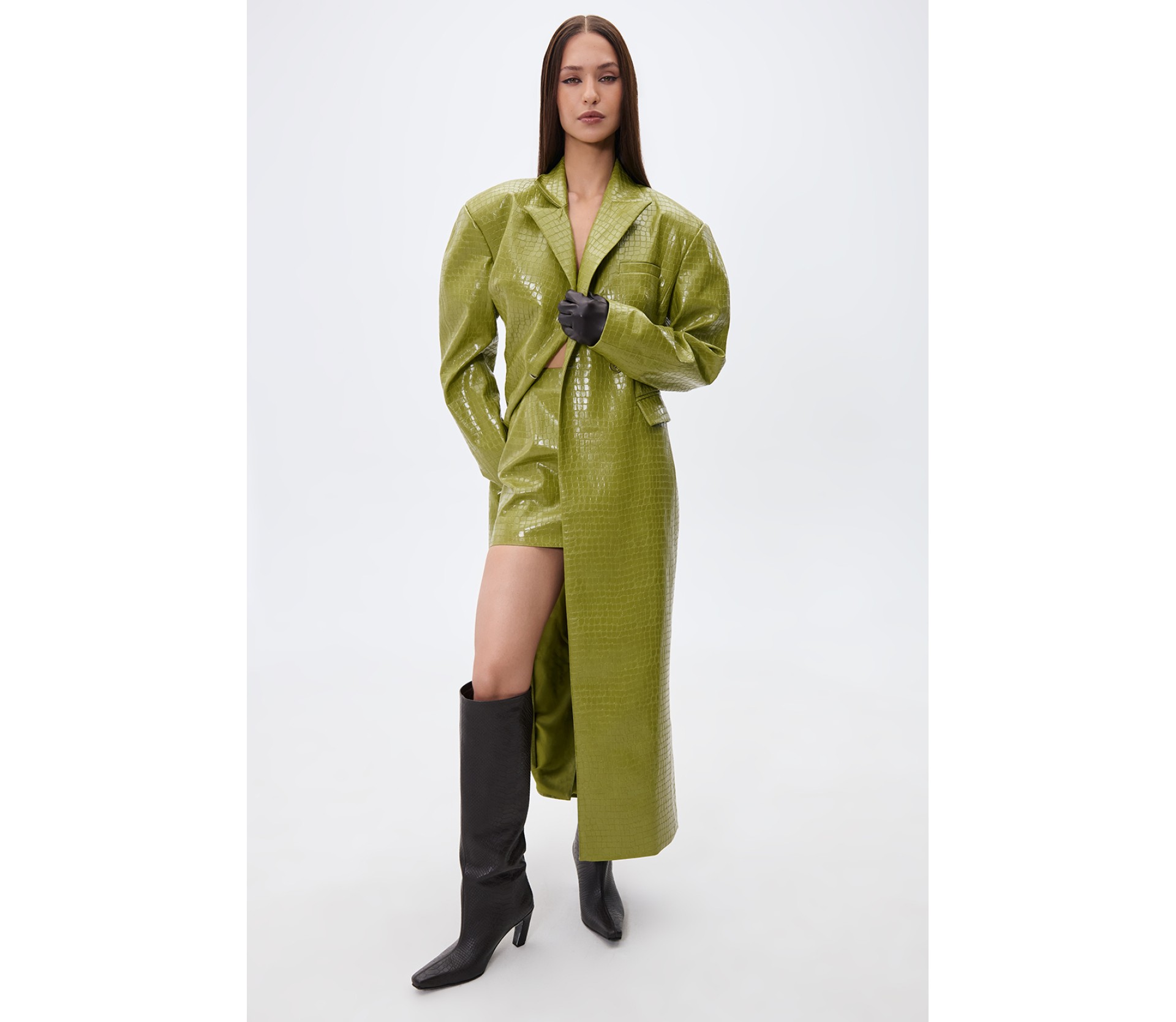 ПАЛЬТО ПРИТАЛЕНЕ З ЕФЕКТОМ КРОКОДИЛА