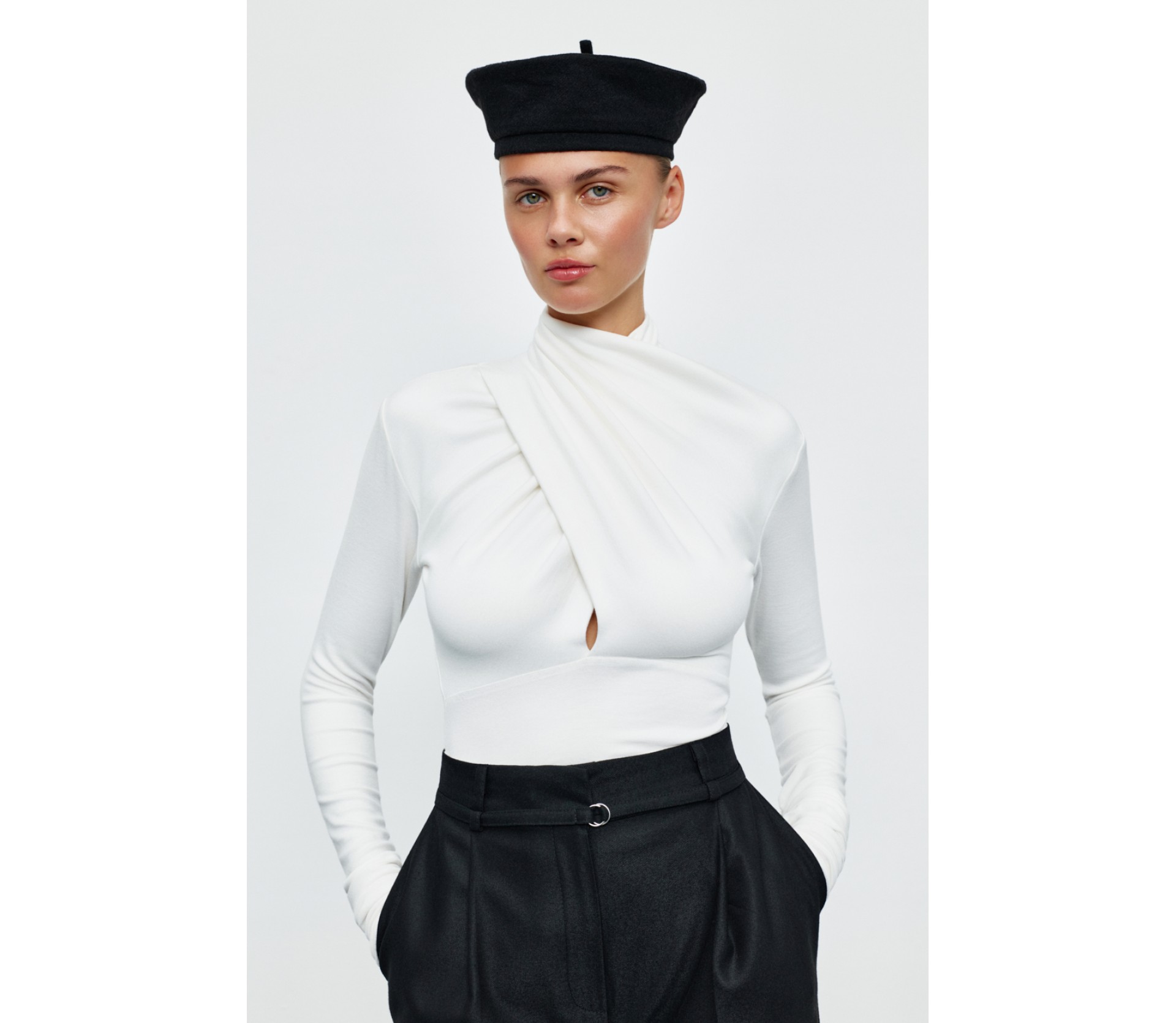 ТОП ДРАПІРОВАНИЙ З ВИСОКОЮ ГОРЛОВИНОЮ