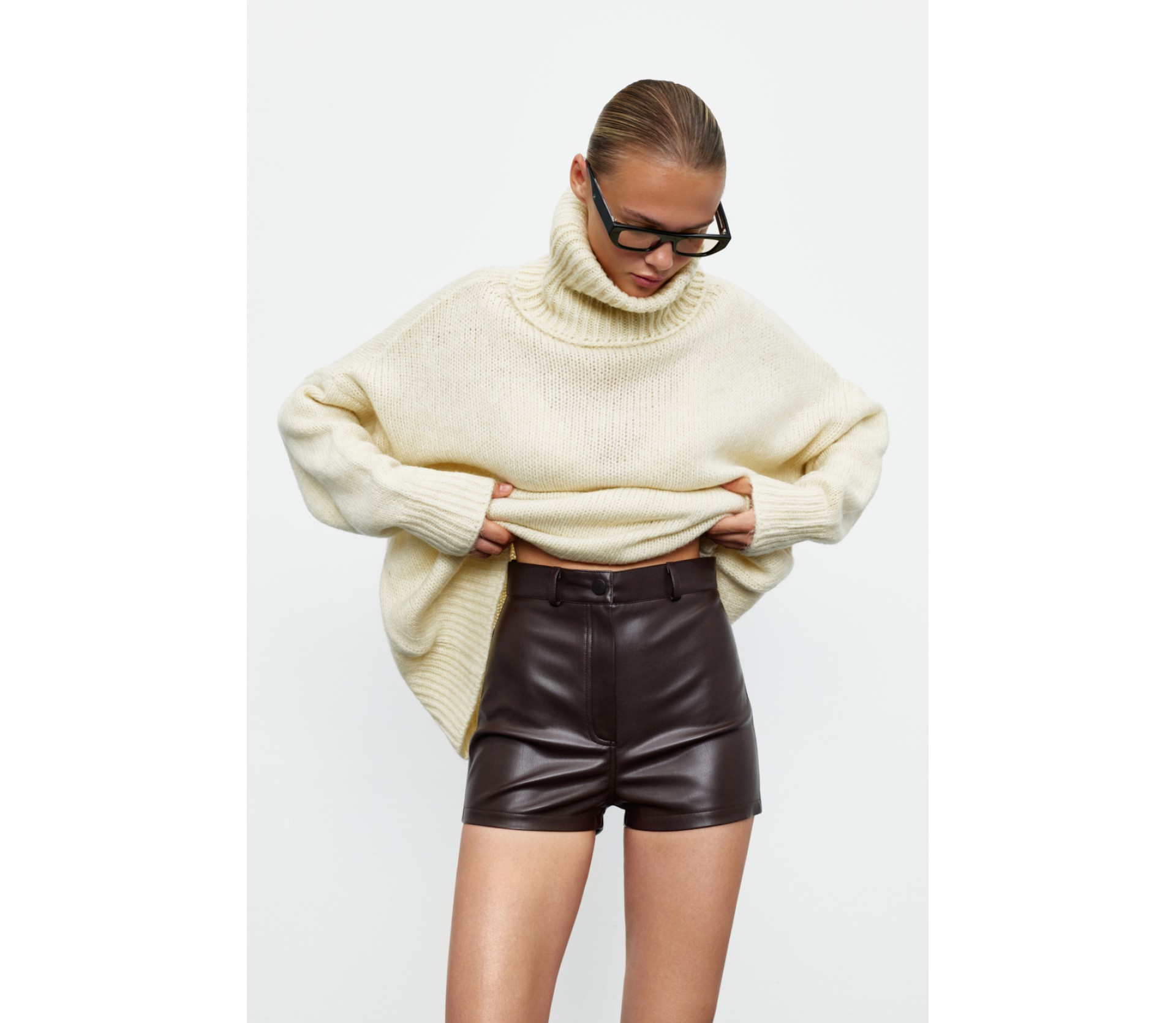 ШОРТИ З ЕКОШКІРИ