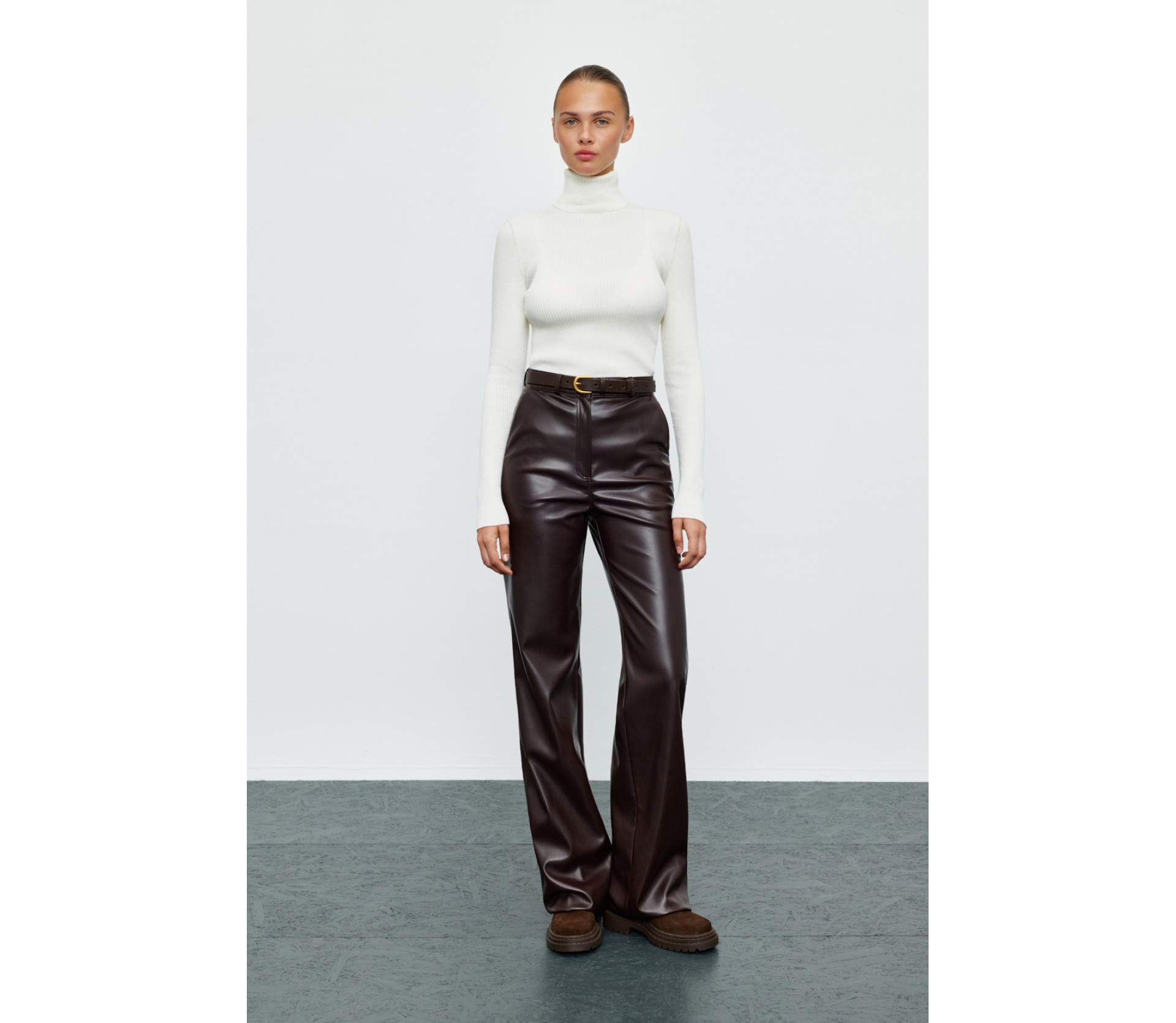 ШТАНИ З ЕКОШКІРИ