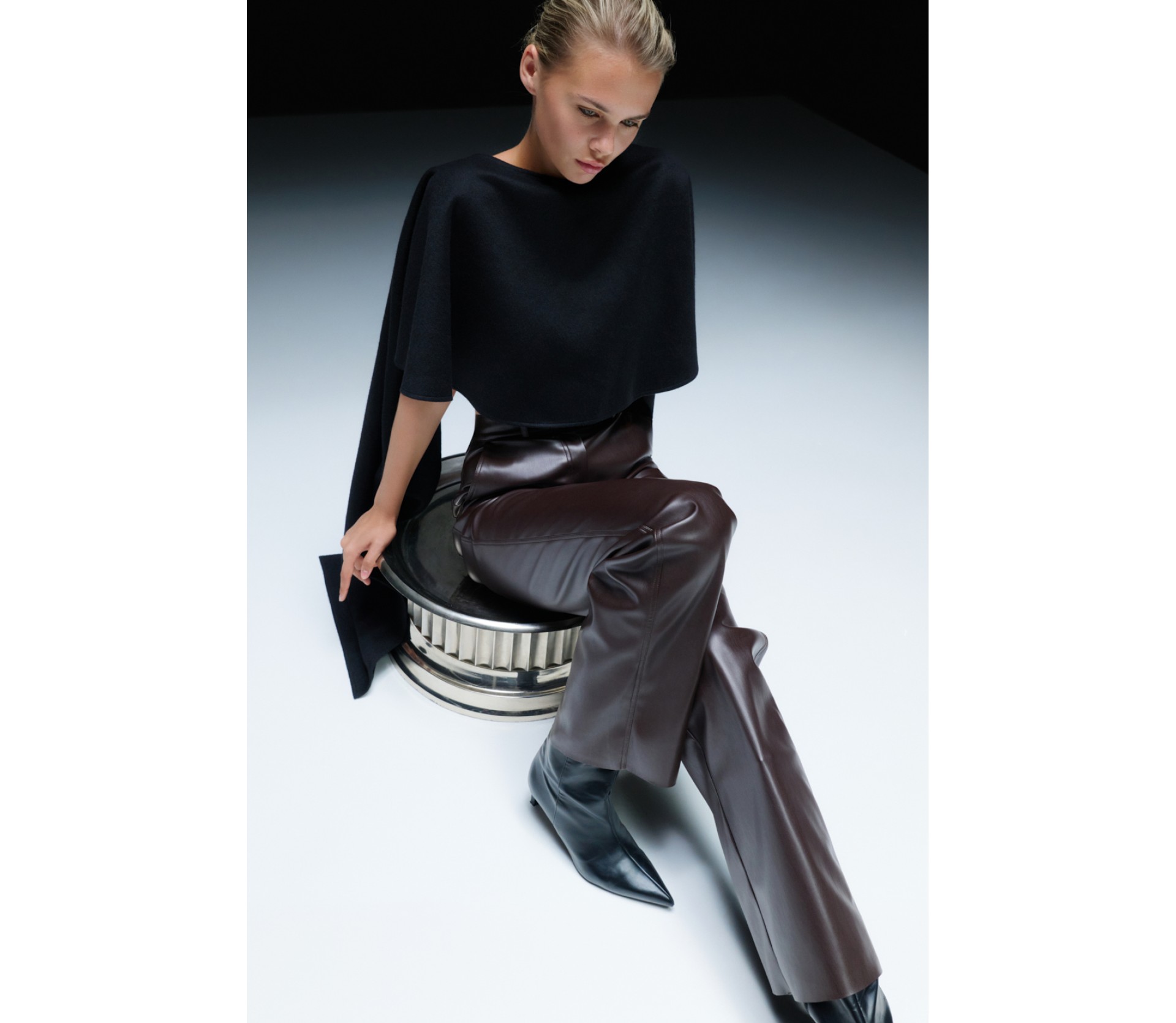 ШТАНИ З ЕКОШКІРИ