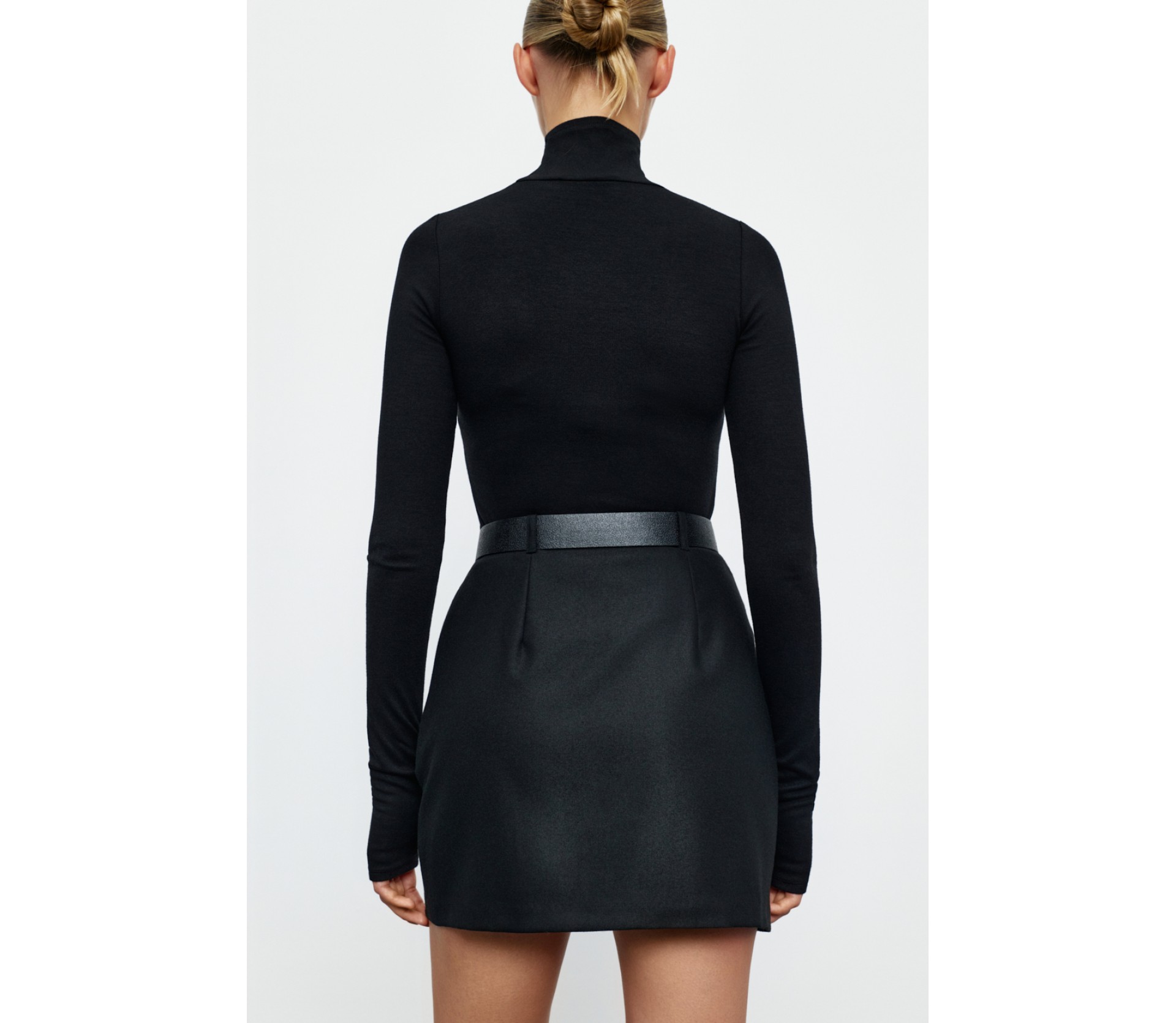 ДЖЕМПЕР З ВИСОКИМ КОМІРОМ