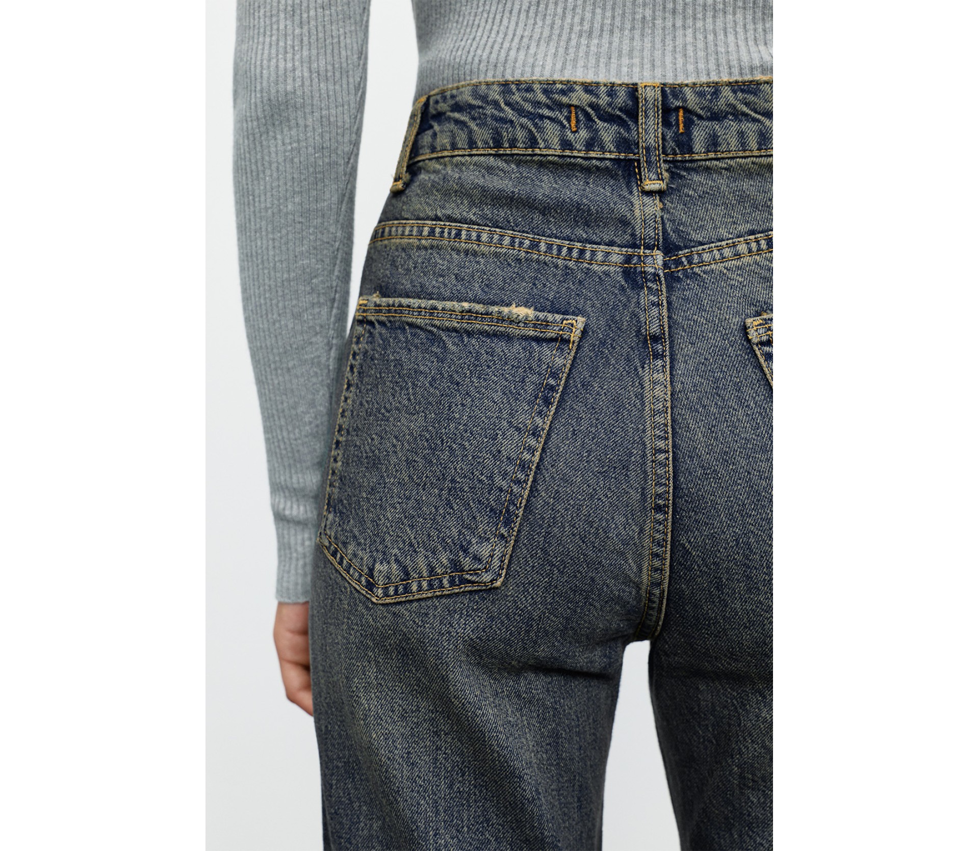 ДЖИНСИ З ВИСОКОЮ ТАЛІЄЮ