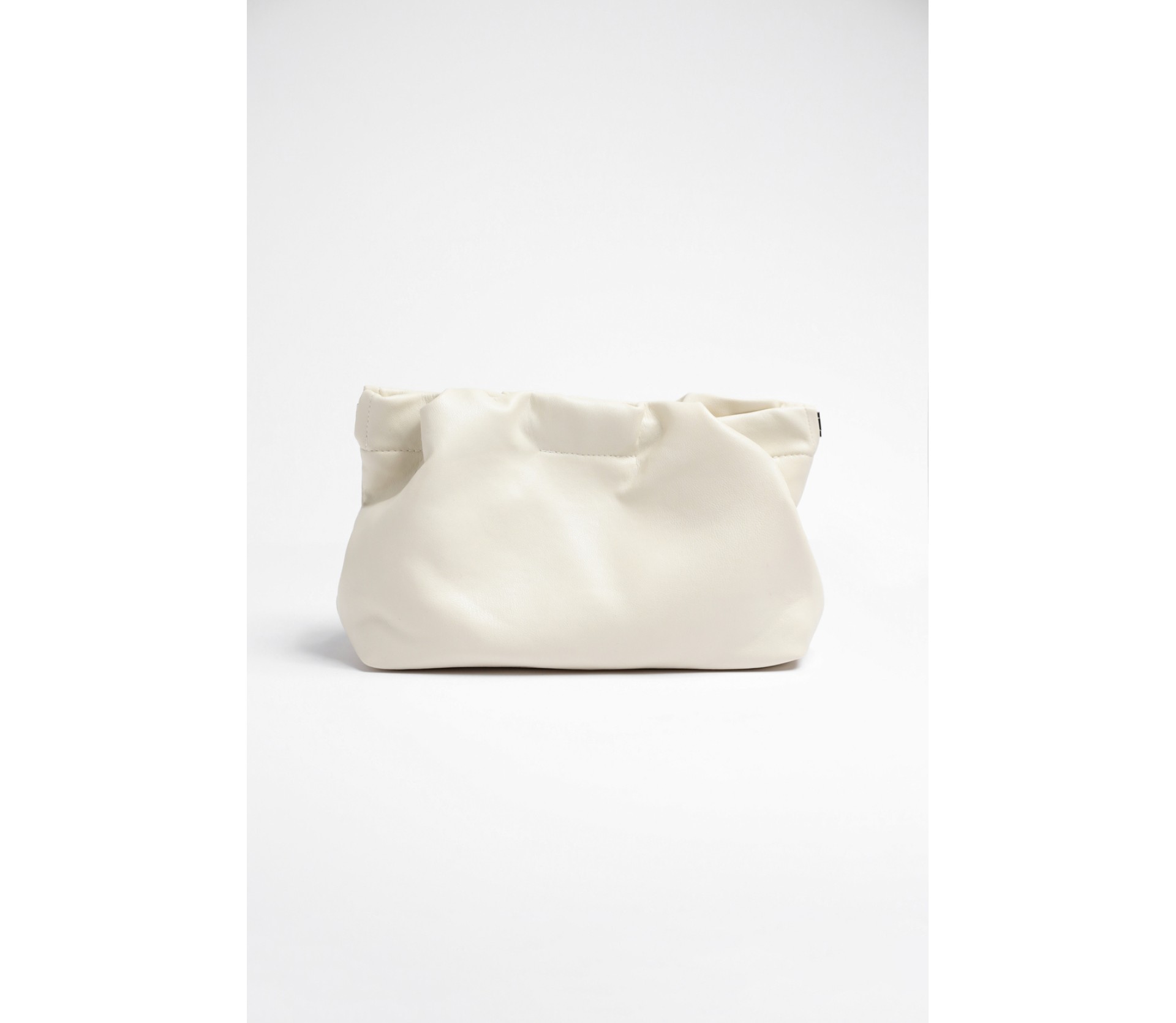 КЛАТЧ ДЛЯ МАКІЯЖУ