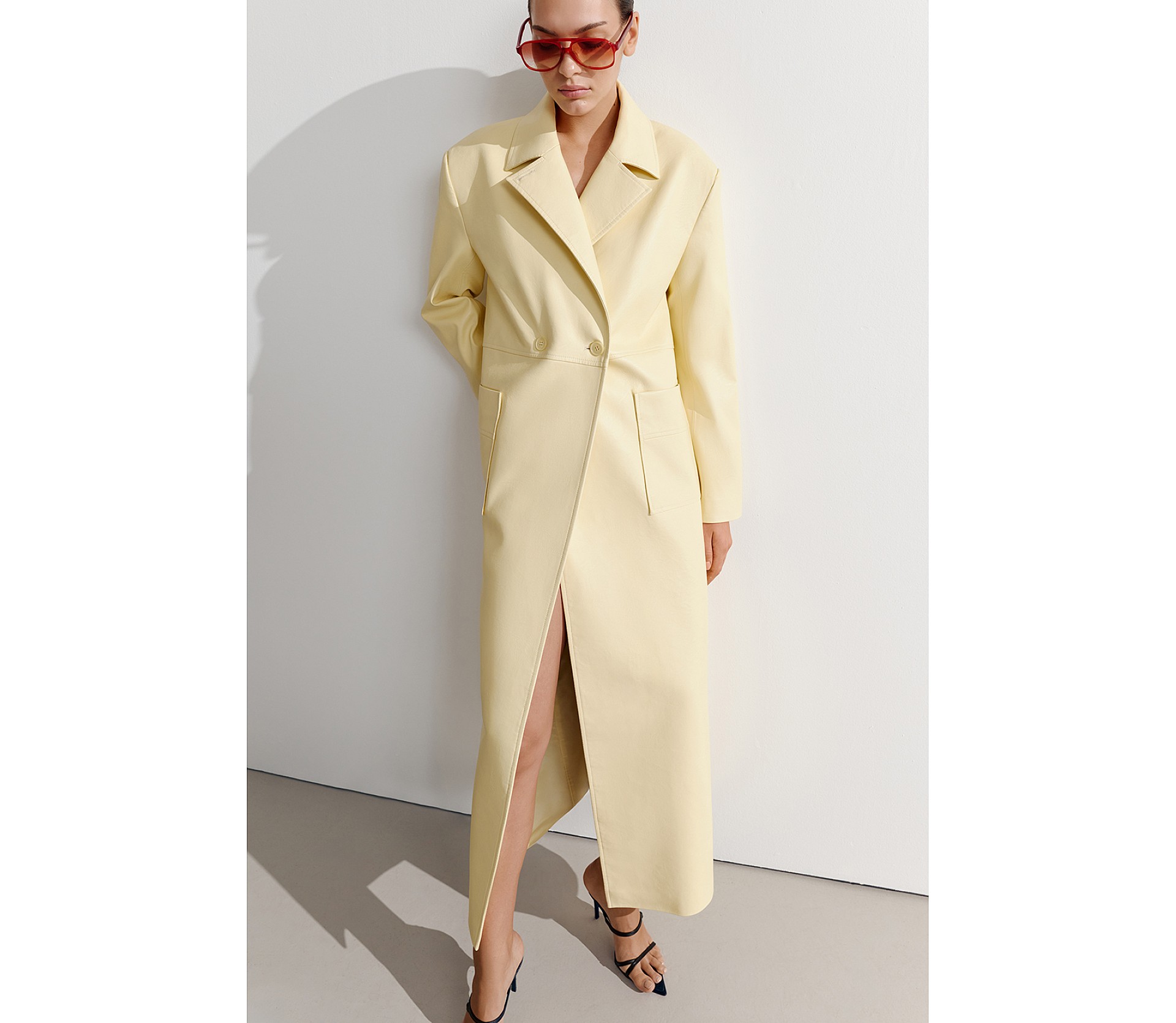 ТРЕНЧ З ЕКОШКІРИ