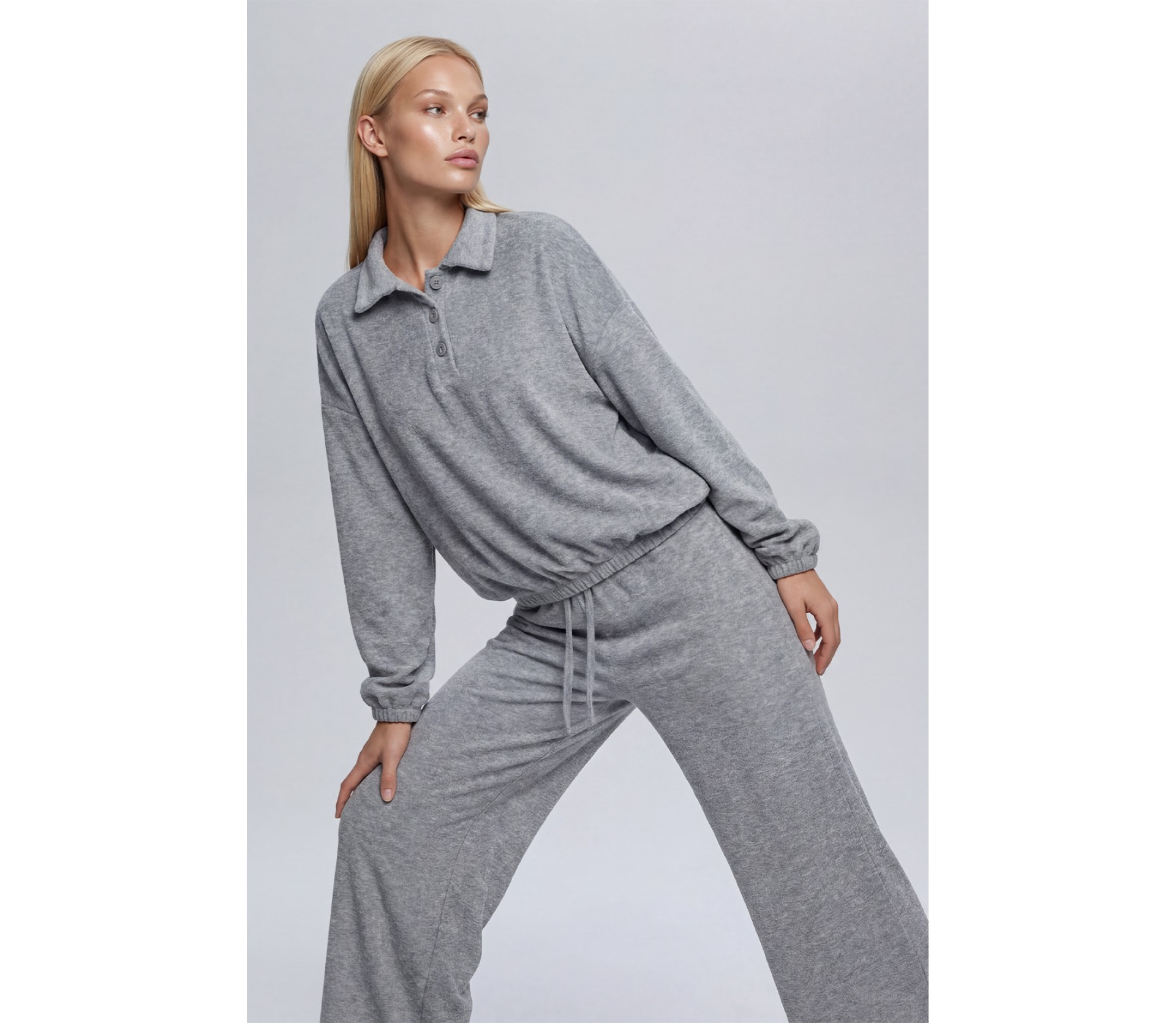 СВІТШОТ ІЗ КОМІРОМ ПОЛО