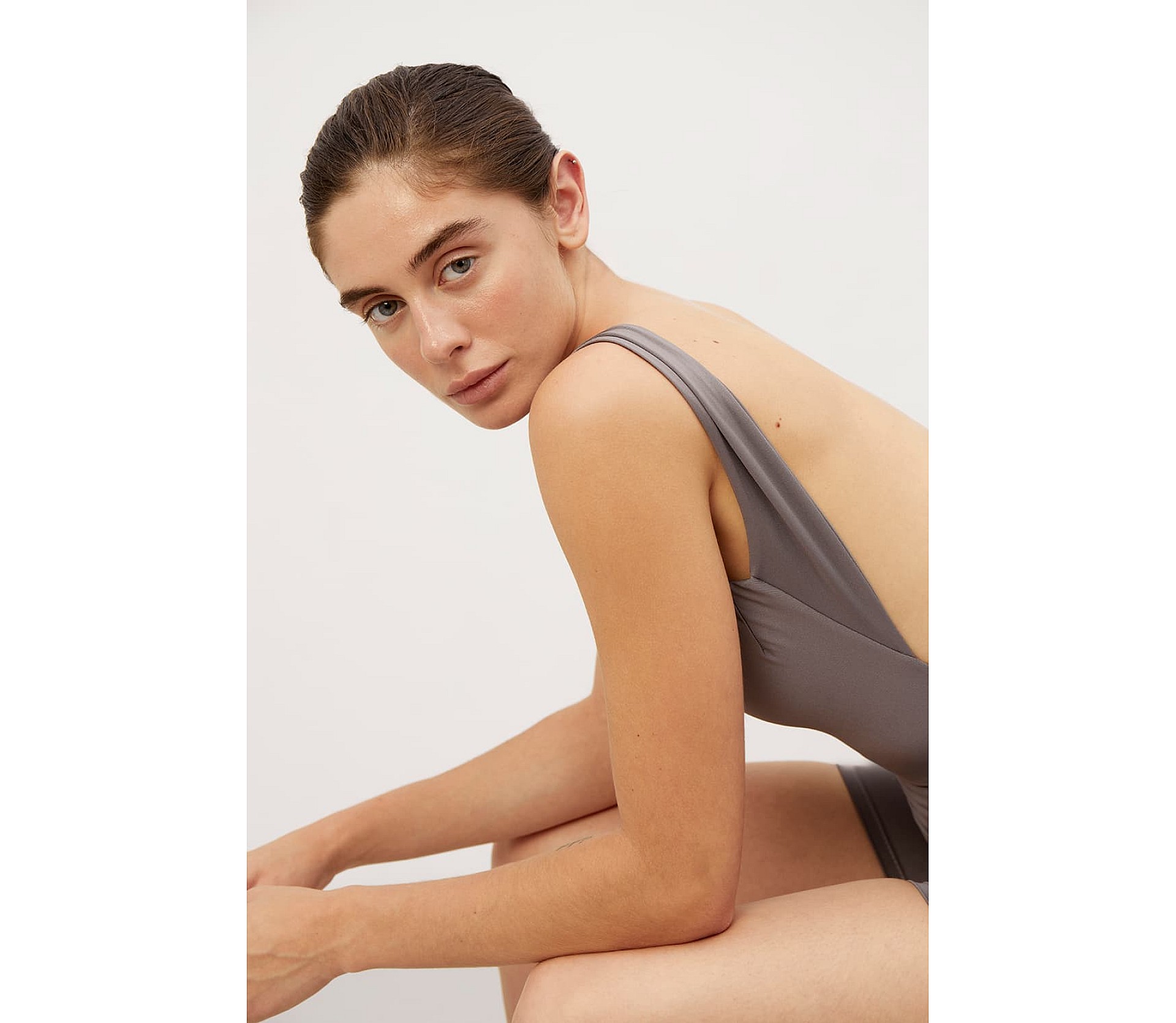 КОМБІНЕЗОН З ВІДКРИТОЮ СПИНОЮ