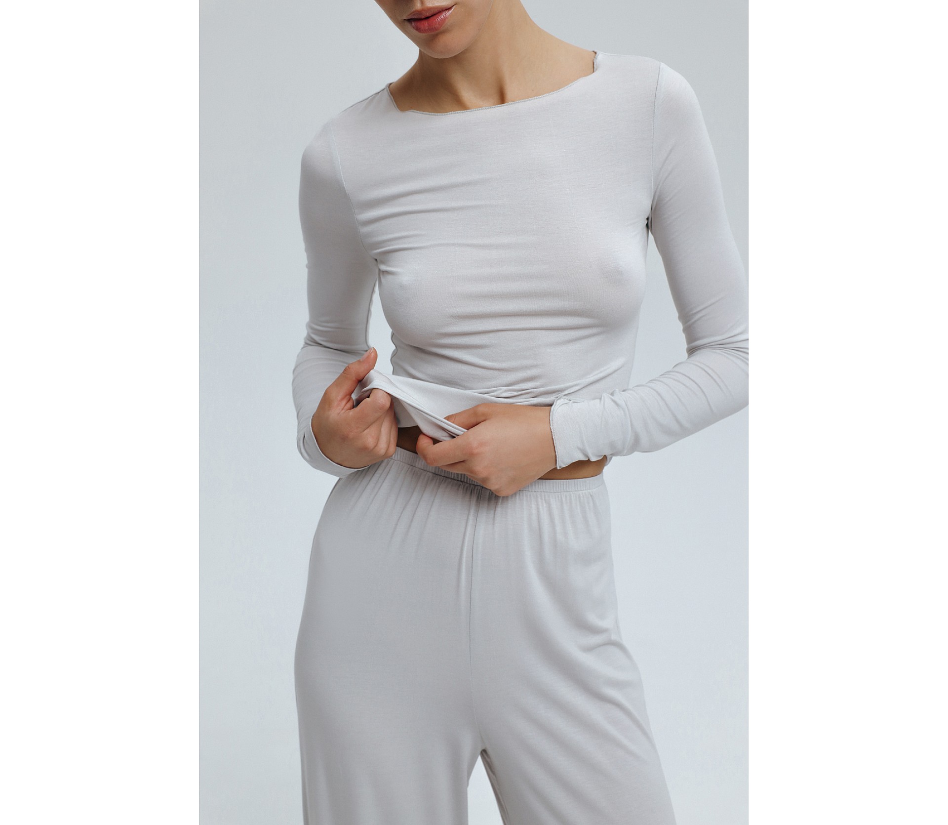 ЛОНГСЛІВ ІЗ МОДАЛУ