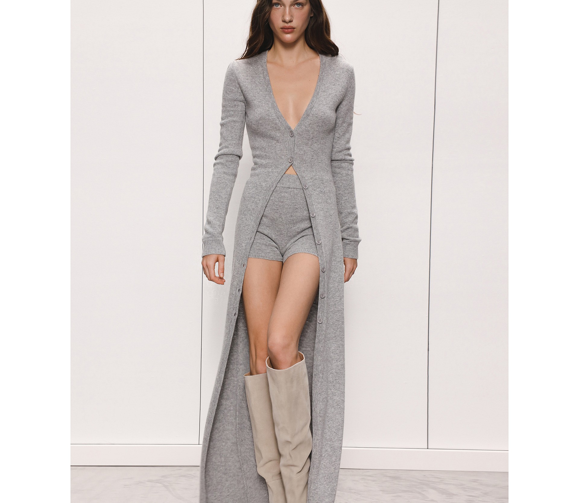 КАРДИГАН МАКСІ НА ҐУДЗИКАХ