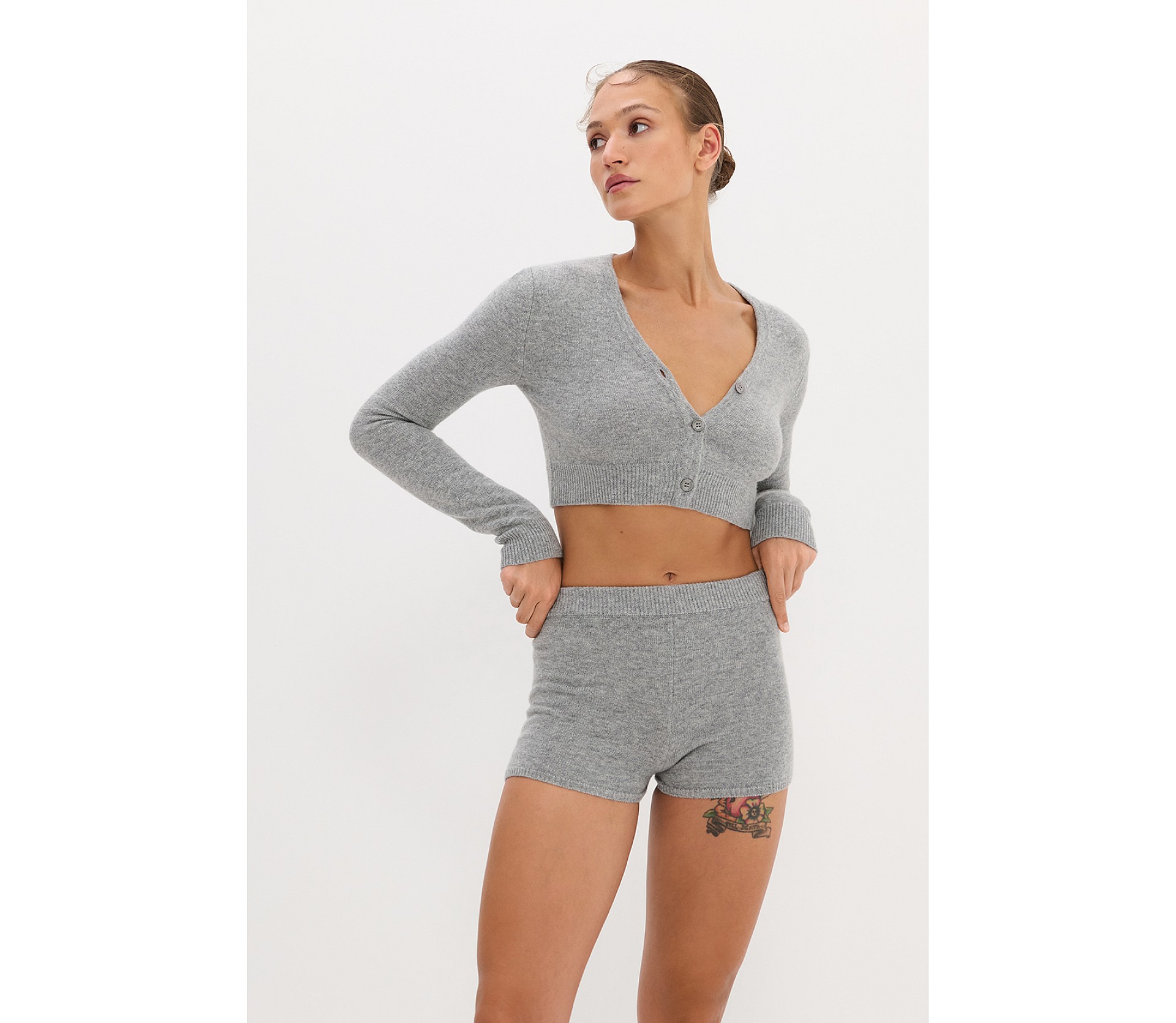 ШОРТИ З ДОДАВАННЯМ ВОВНИ ЯГНЯТИ