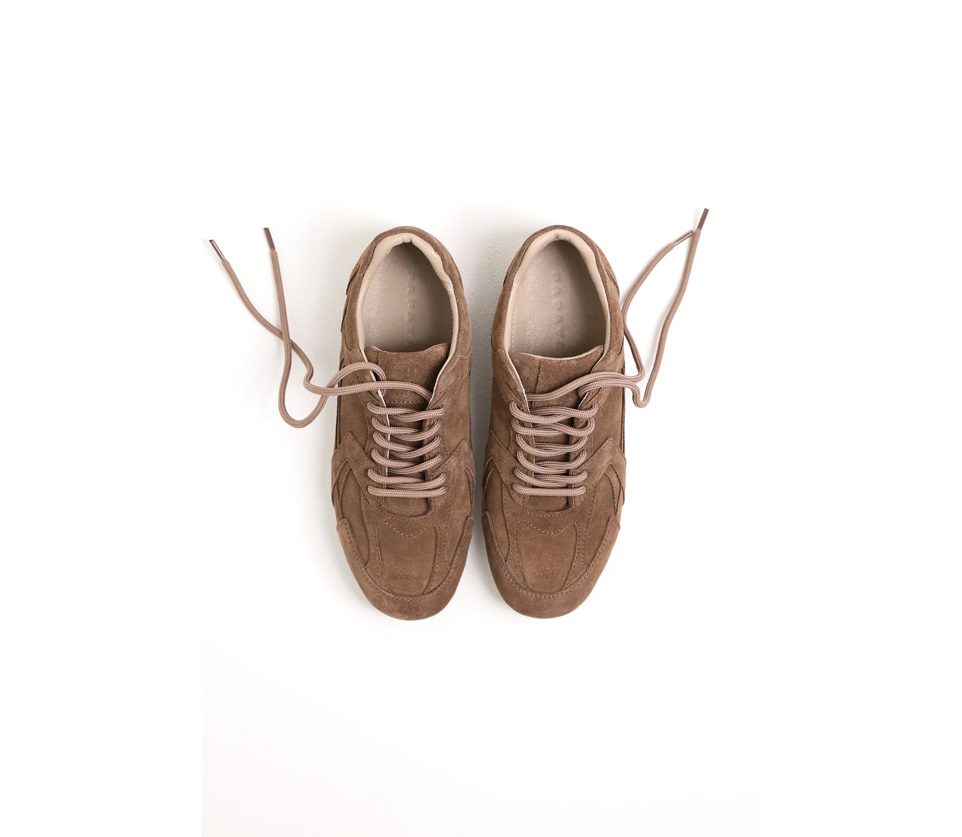 КРОСІВКИ НА ТОНКІЙ ПІДОШВІ