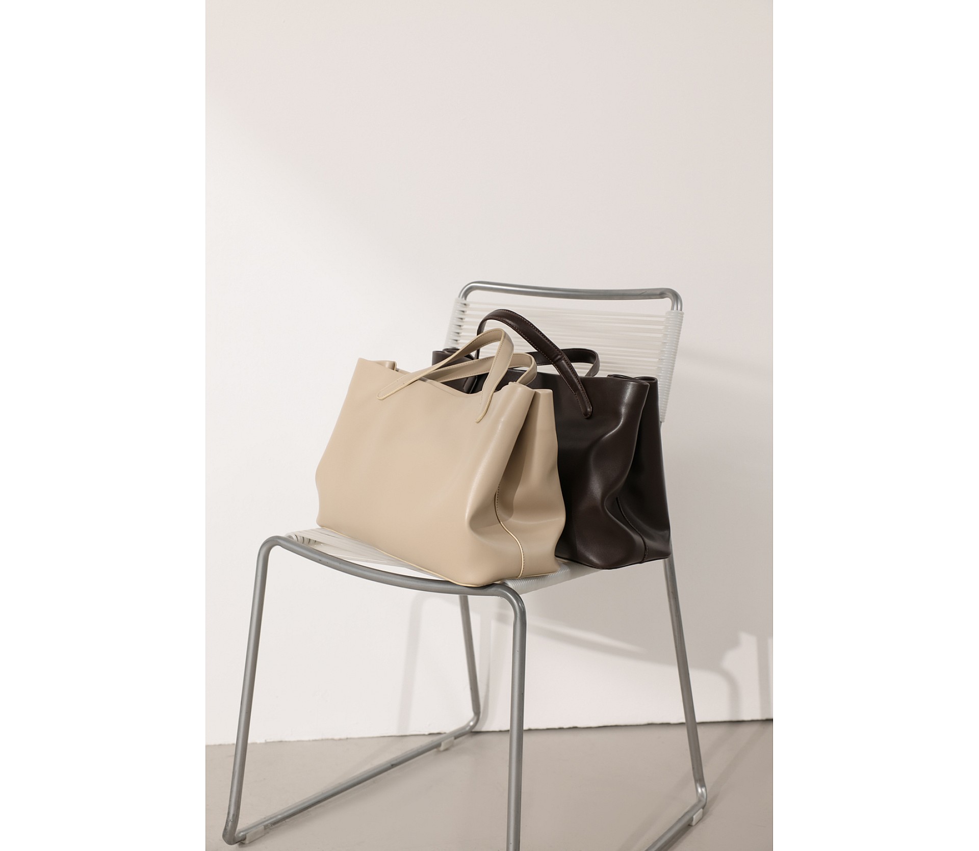 СУМКА ТОТЕ ІЗ БЛИСКАВКОЮ