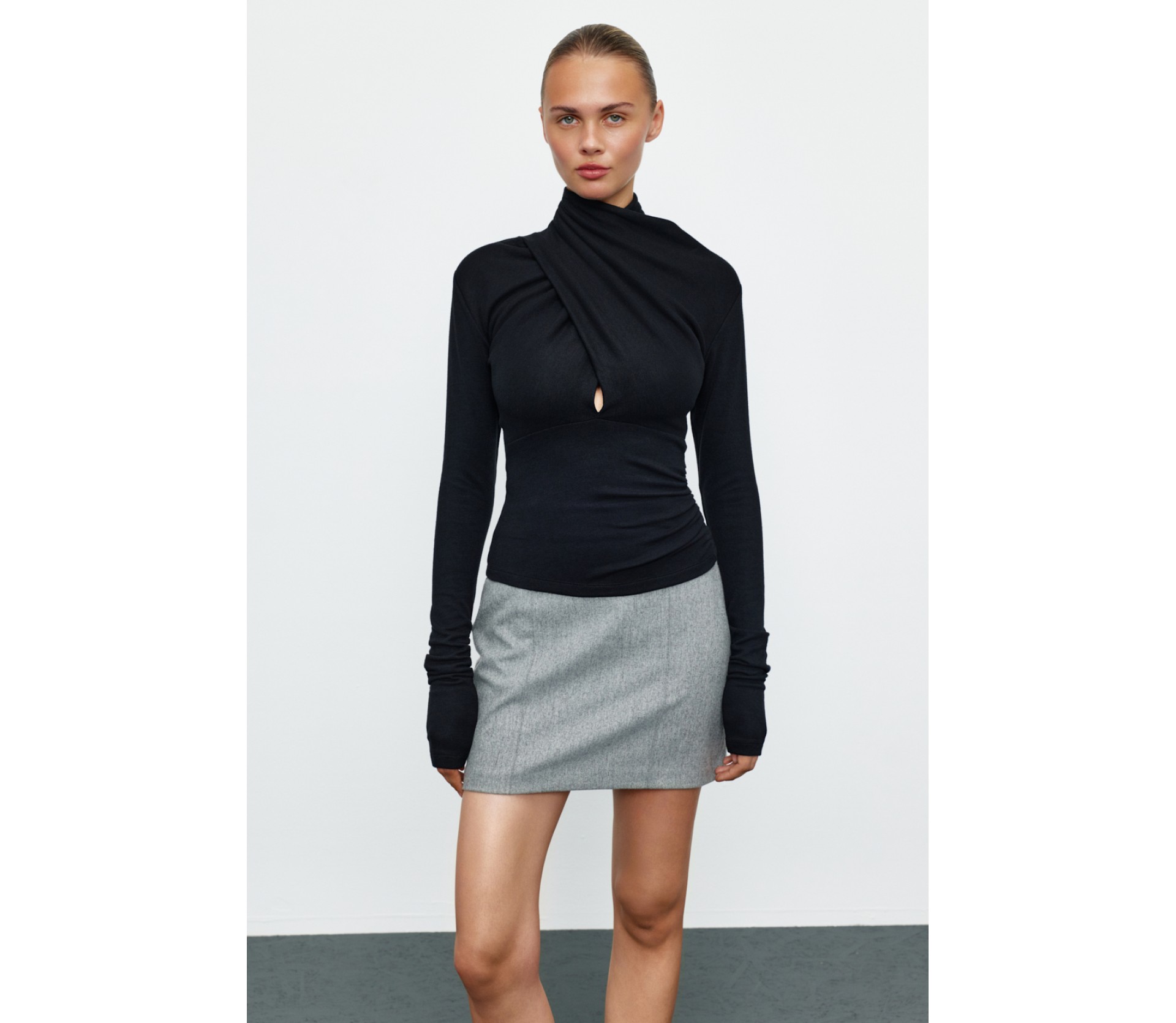 СПІДНИЦЯ МІНІ ВОВНЯНА