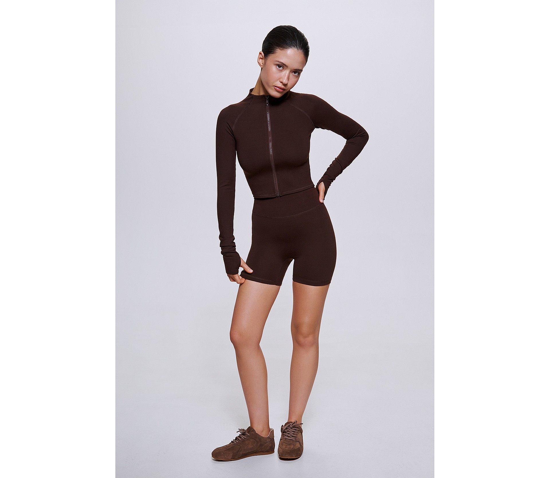 РЕГЛАН ІЗ БЛИСКАВКОЮ